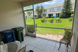16682 Hemingway Dr, Weston, FL 33326 - Photo 10