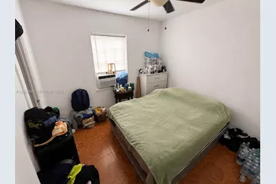 1376 NW 45th St, Miami, FL 33142 - Photo 10