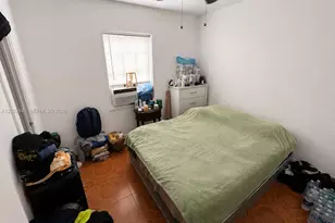 1376 NW 45th St, Miami, FL 33142 - Photo 10