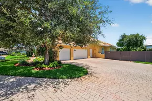 8920 SW 162nd Terrace, Palmetto Bay, FL 33157 - Photo 48