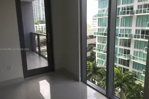 31 SE 6th St, Miami, FL 33131 - Photo 8