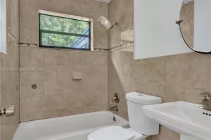 1140 N 74th Way, Hollywood, FL 33024 - Photo 30