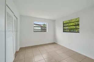 1140 N 74th Way, Hollywood, FL 33024 - Photo 32