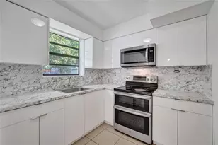 1140 N 74th Way, Hollywood, FL 33024 - Photo 20