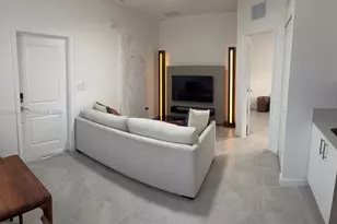 2225 SE 30th St, Homestead, FL 33035 - Photo 2