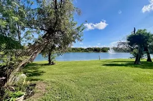 9359 N Fontainebleau Blvd, Miami, FL 33172 - Photo 20