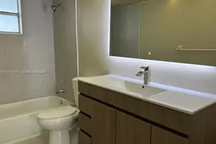 9359 N Fontainebleau Blvd, Miami, FL 33172 - Photo 14