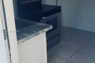 1070 NW 147th St, Miami, FL 33168 - Photo 2