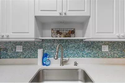 2424 NE 9th St #207, Fort Lauderdale, FL 33304 - Photo 12