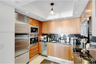 1331 Brickell Bay Dr #1504, Miami, FL 33131 - Photo 4