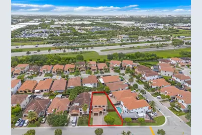 9925 NW 10th St, Miami, FL 33172 - Photo 42