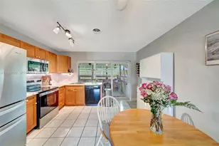 2708 NW 51st Pl, Tamarac, FL 33309 - Photo 8