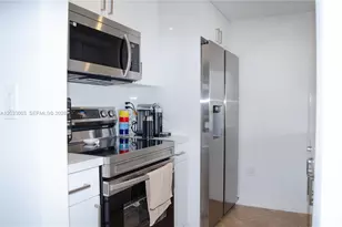 6995 NW 186th St, Hialeah, FL 33015 - Photo 6