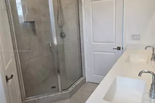 862 SE 17th St, Homestead, FL 33034 - Photo 16