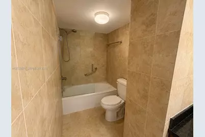 1000 Parkview Dr #415, Hallandale Beach, FL 33009 - Photo 4