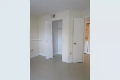 9491 S Palm Cir S #205, Pembroke Pines, FL 33025 - Photo 16