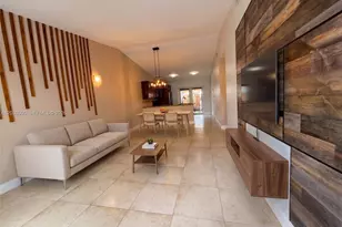 7675 NW 181st St, Hialeah, FL 33015 - Photo 2