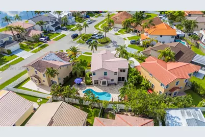 18172 SW 3rd St, Pembroke Pines, FL 33029 - Photo 46
