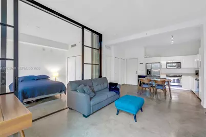 234 NE 3rd St #1108, Miami, FL 33132 - Photo 2