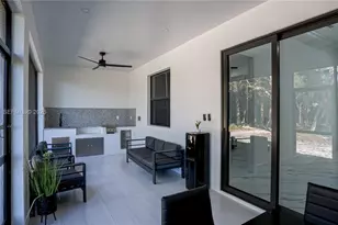 2565 28th Ave SE, Naples, FL 34117 - Photo 26