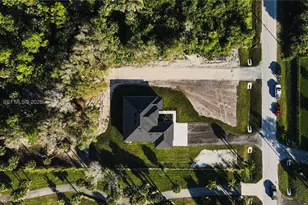 2565 28th Ave SE, Naples, FL 34117 - Photo 36