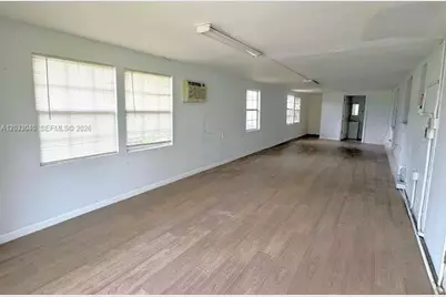 4029 E Sunflower Cir, Labelle, FL 33935 - Photo 14