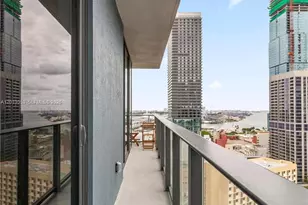 121 NE 5th St, Miami, FL 33132 - Photo 4