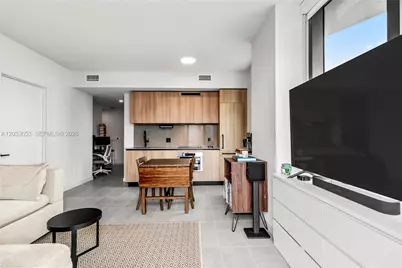 121 NE 5th St #2401, Miami, FL 33132 - Photo 16