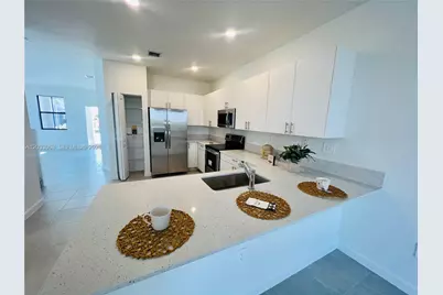 11925 SW 247th Ter #11925, Homestead, FL 33032 - Photo 4
