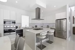 7472 NW 100th Ave, Doral, FL 33178 - Photo 12