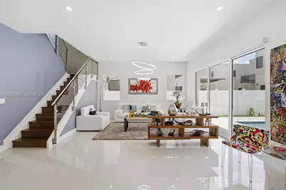 7472 NW 100th Ave, Doral, FL 33178 - Photo 4