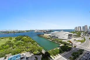 900 Biscayne Blvd, Miami, FL 33132 - Photo 4