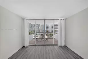 5600 Collins Ave, Miami Beach, FL 33140 - Photo 36