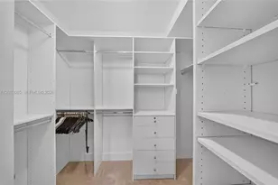 5600 Collins Ave, Miami Beach, FL 33140 - Photo 8