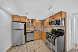5600 Collins Ave, Miami Beach, FL 33140 - Photo 14