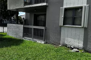 1121 SW 122nd Ave, Miami, FL 33184 - Photo 2