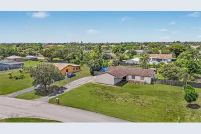 1475 NW 19 St, Homestead, FL 33030 - Photo 2