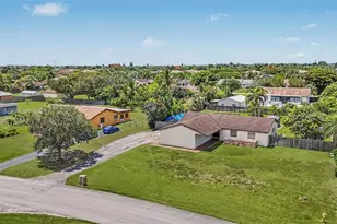1475 NW 19th St, Homestead, FL 33030 - Photo 2