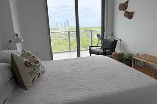 16385 Biscayne Blvd, North Miami Beach, FL 33160 - Photo 12