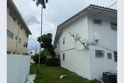 11970 NE 19th Dr, North Miami, FL 33181 - Photo 8