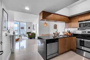 1750 N Bayshore Dr, Miami, FL 33132 - Photo 2