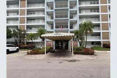 3100 N Course Ln #208, Pompano Beach, FL 33069 - Photo 2