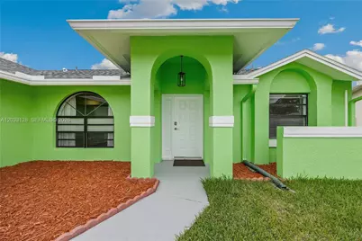 1737 NW Nanton St, Other City - In The State Of Florida, FL 32907 - Photo 4