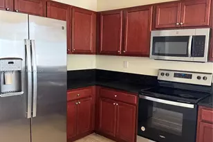 11503 NW 89th St, Doral, FL 33178 - Photo 6
