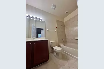 11503 NW 89th St #223, Doral, FL 33178 - Photo 6