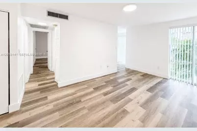 17560 Atlantic Blvd #516, Sunny Isles Beach, FL 33160 - Photo 1
