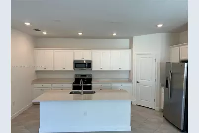 20483 Copperhead Dr, Lehigh Acres, FL 33936 - Photo 4