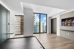 20 NE 11th St, Miami, FL 33132 - Photo 16