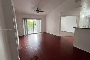 711 SW 111th Way, Pembroke Pines, FL 33025 - Photo 4