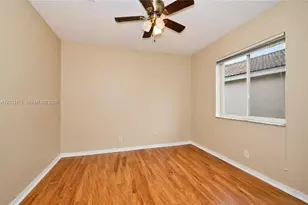 1530 Canary Island Dr, Weston, FL 33327 - Photo 10